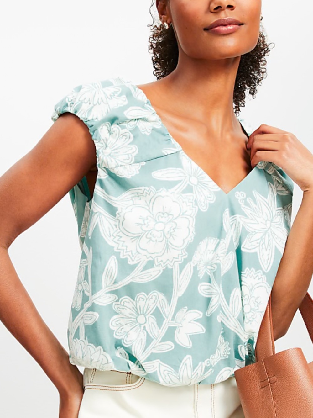 NEW NWT LOFT Mint Green Floral V-Neck Bubble Hem Top Size Large